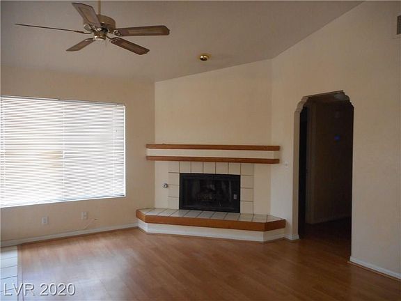 5th image of 1403 Santa Margarita St Unit F
