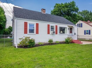52 Alhambra Cir N, Agawam, MA 01001