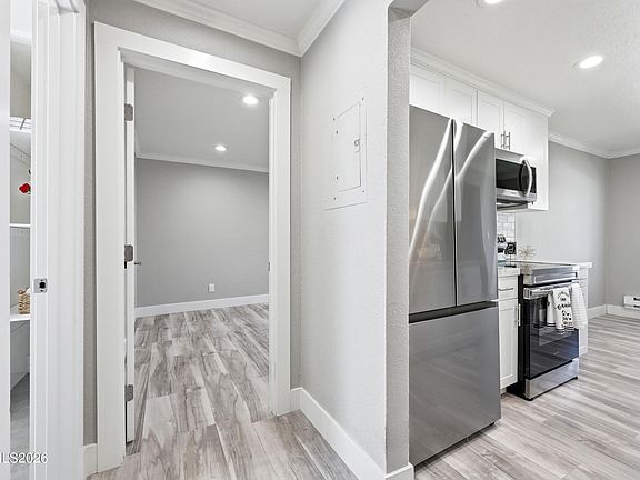 5th image of 3944 Clear Acre Ln APT 253