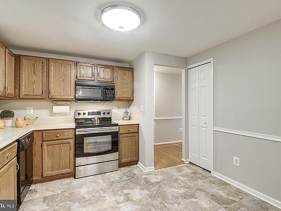 5th image of 5024 Kenerson Dr