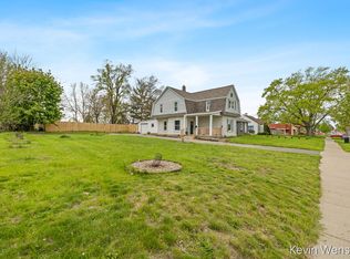 1312 Leonard St NE, Grand Rapids, MI 49505