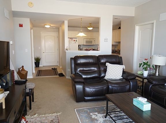 3rd image of 845 E 22nd St APT 403