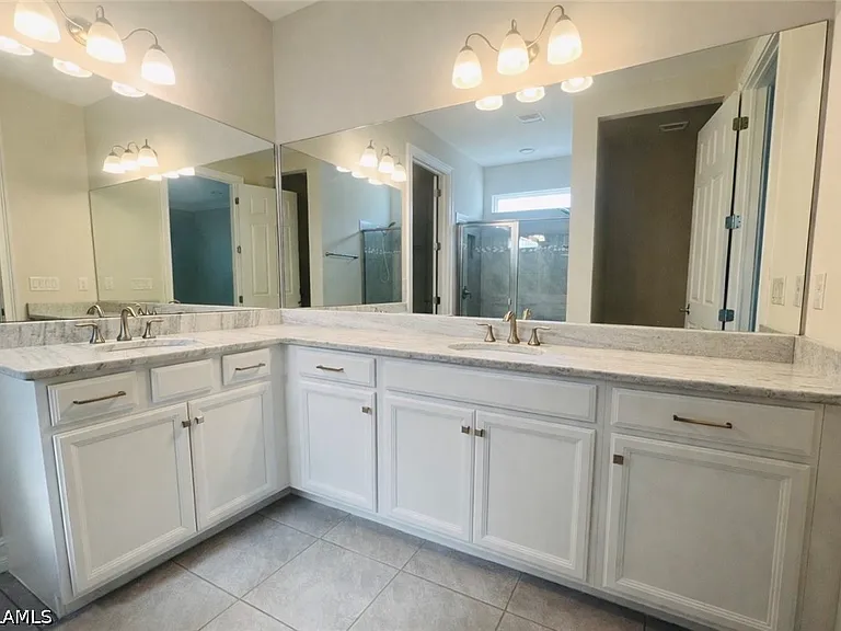 28442 Captiva Shell Loop — Photo 14