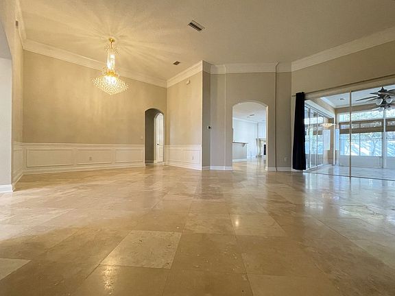 4th image of 9936 Watermark Ln W