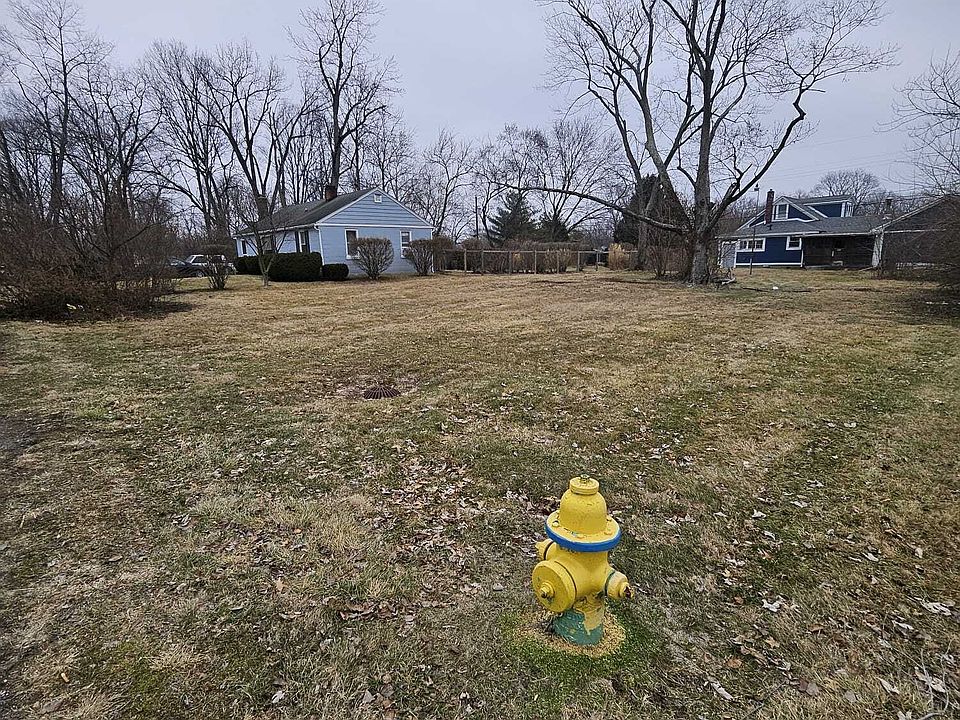 2nd image of 0 Cornell Ave