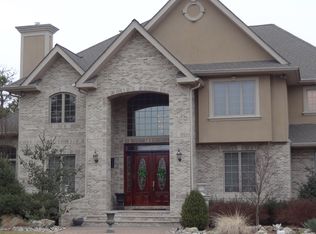 16 Cottonwood Ct, Monroe Township, NJ