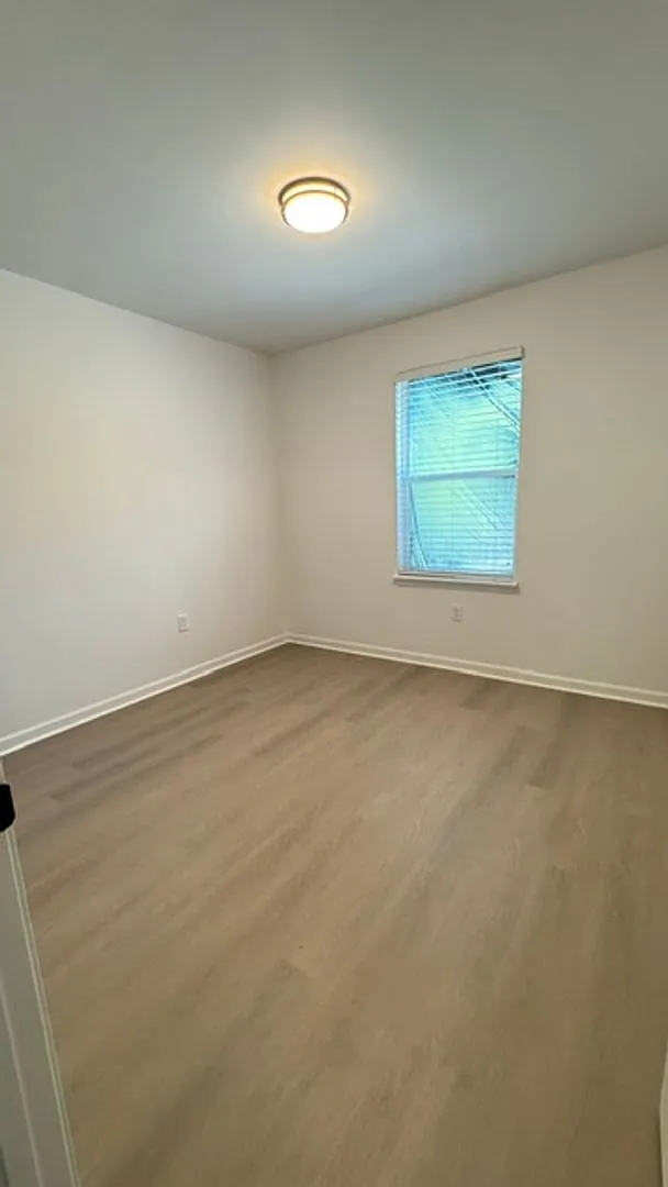 222 Mount Vernon Dr — Photo 3