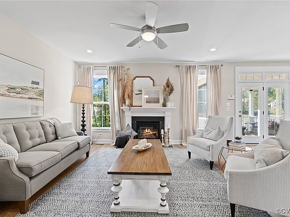 3rd image of 113 Steyland St