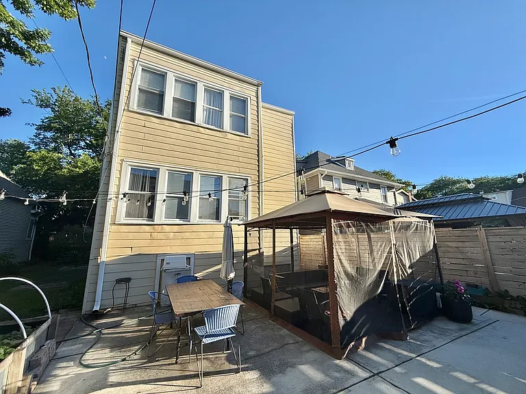 5834 W Dakin St #G — Photo 19