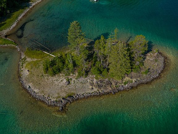 3rd image of 511 Lm Beach Ln