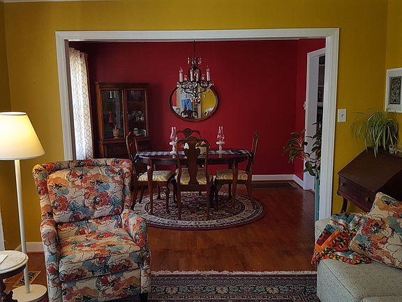4th image of 117 Valley Dr