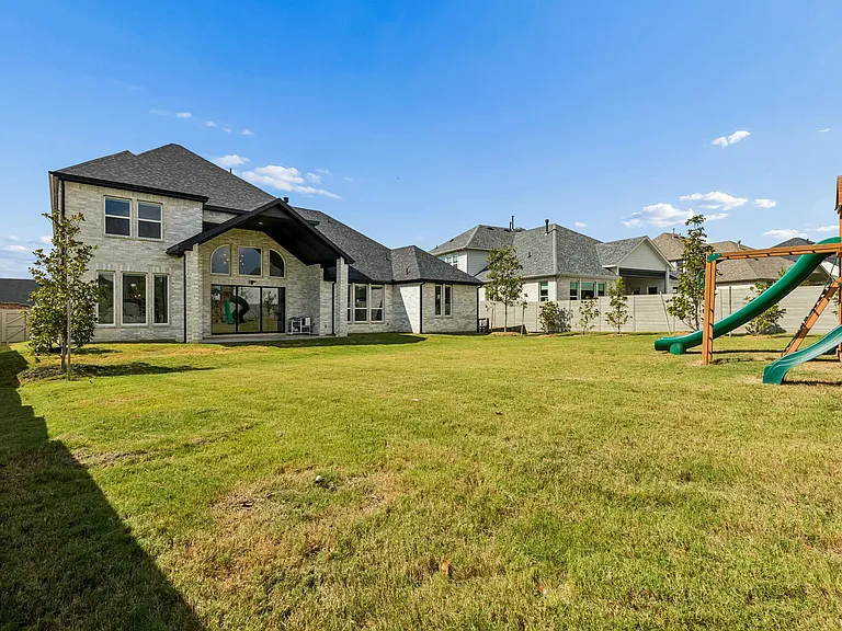 1908 Breezy Brook Ln — Photo 22