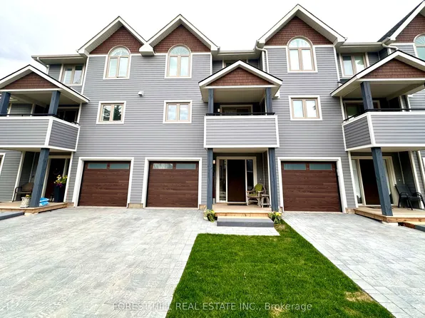 53 Lighthouse Ln W, Collingwood, ON L9Y 5C8