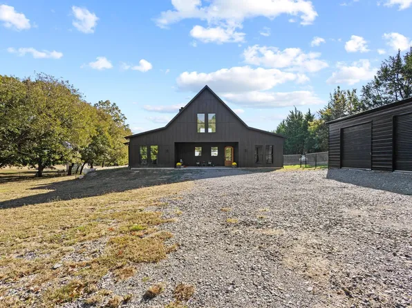 430 N Washburn Rd, Bells, TX 75414