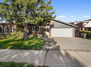21 Cleethorpes Blvd, Toronto, ON M1S2S7