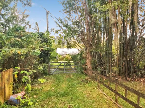 200 W English St, Plant City, FL 33563