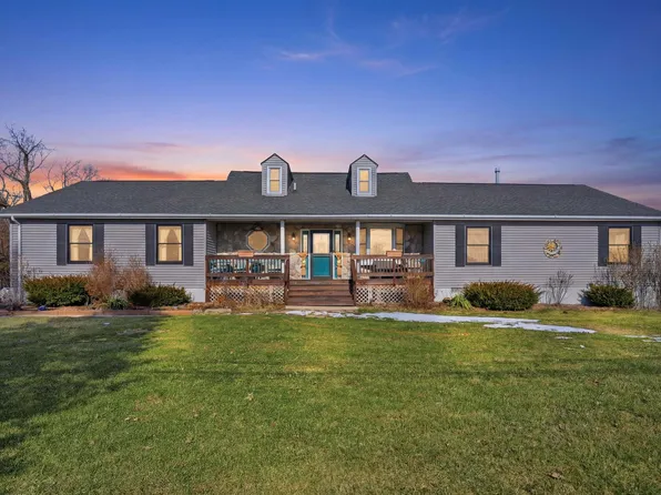 9890 Gratiot Ave, Columbus, MI 48063