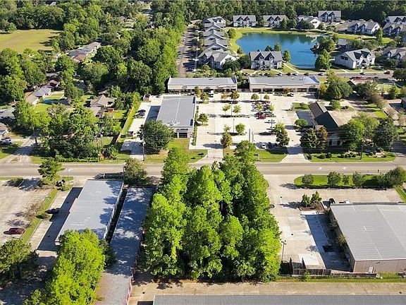 3rd image of 717 Brownswitch Rd