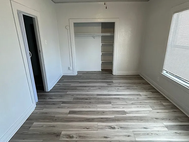 The Blackstone Apartments — Photo 17
