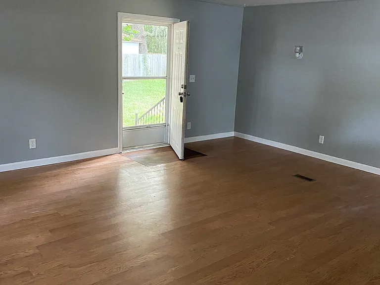 7541 Covewood Dr — Photo 5