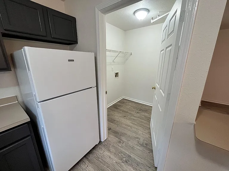 Vista Rose Apartments — Photo 8