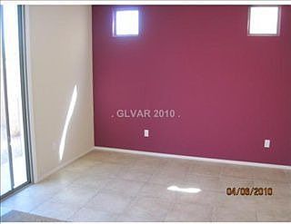 4th image of 4212 Sugar Dr
