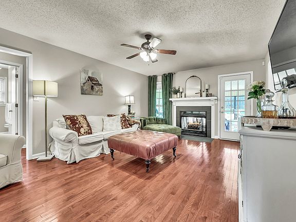 5th image of 767 Hayden Dr