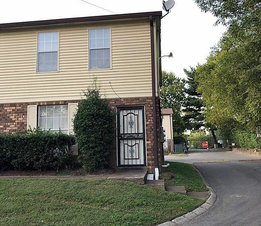 1st image of 911 Coarsey Dr