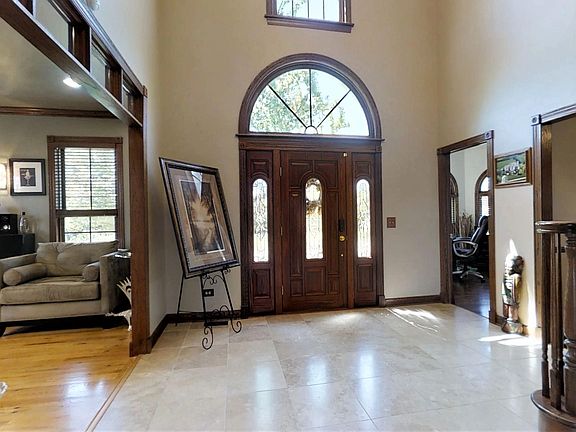 5th image of 595 Hidden Creek Dr