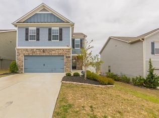 6831 Lake Overlook Ln, Flowery Branch, GA 30542