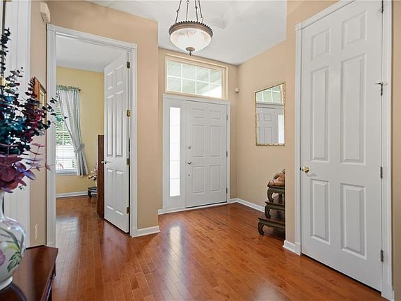 3rd image of 52 Andover Dr #0