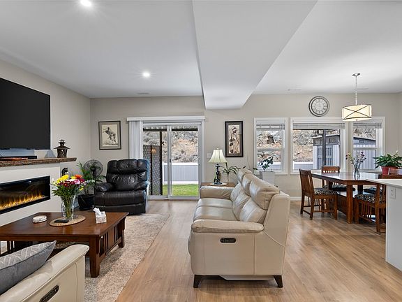 4th image of 2683 Ord Rd #101