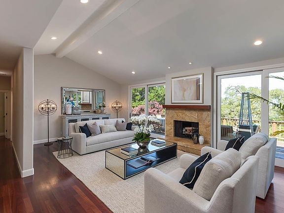 3rd image of 25179 La Loma Dr