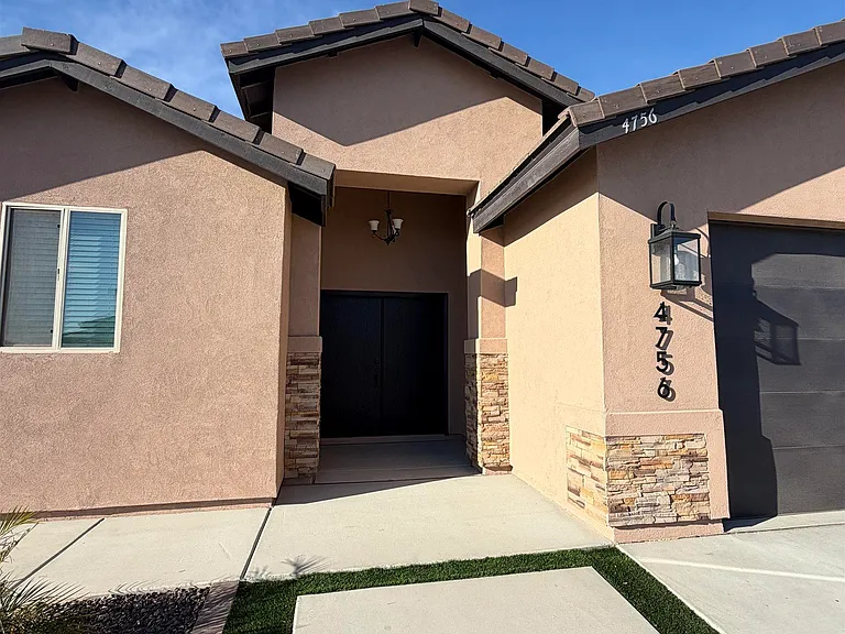 4756 E Jett St — Photo 13