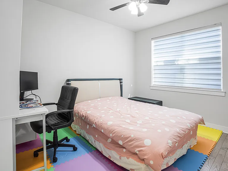 103 Waterside Mews — Photo 11