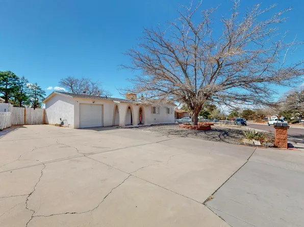 12512 Monarch Dr NE, Albuquerque, NM 87123