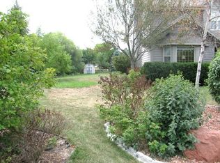 W164N10221 Clover Hill Ln, Germantown, WI 53022