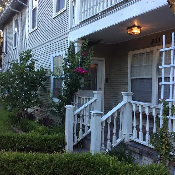 3 bed, 1950 sqft, $2,200 — Photo 2