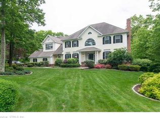 175 Kingswood Dr, Avon, CT 06001