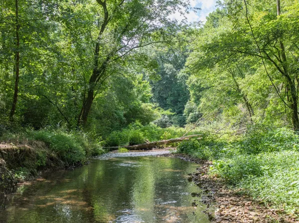 506 Jenkins Dr, Centerville, TN 37033