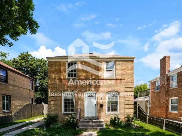 2408 Webster St, Racine, WI 53403