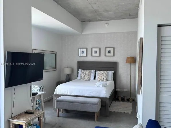 151 SE 1st St APT 2406, Miami, FL 33131