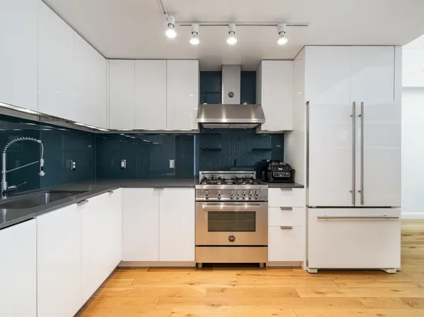 50 Dey Street image 7 of 25