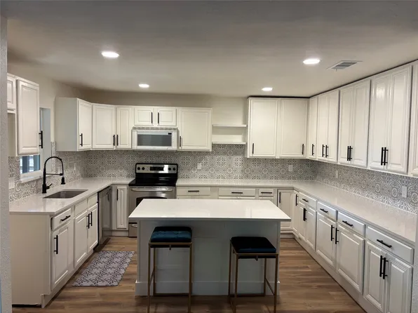 3120 Abbey Cv, Carrollton, TX 75007