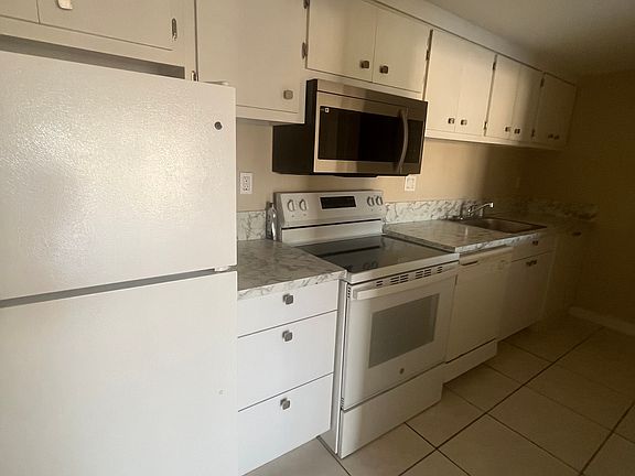 2nd image of 4220 NW 79th Ave APT 2A