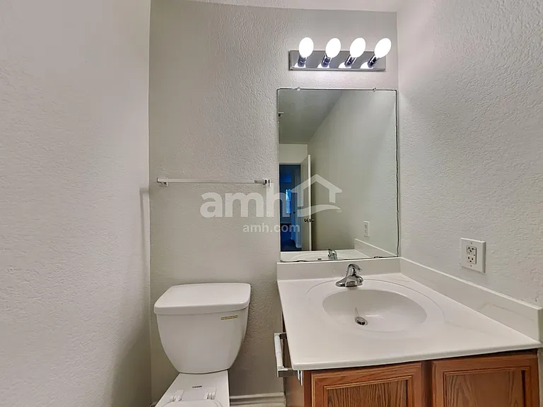 7711 Cortland Oak — Photo 10