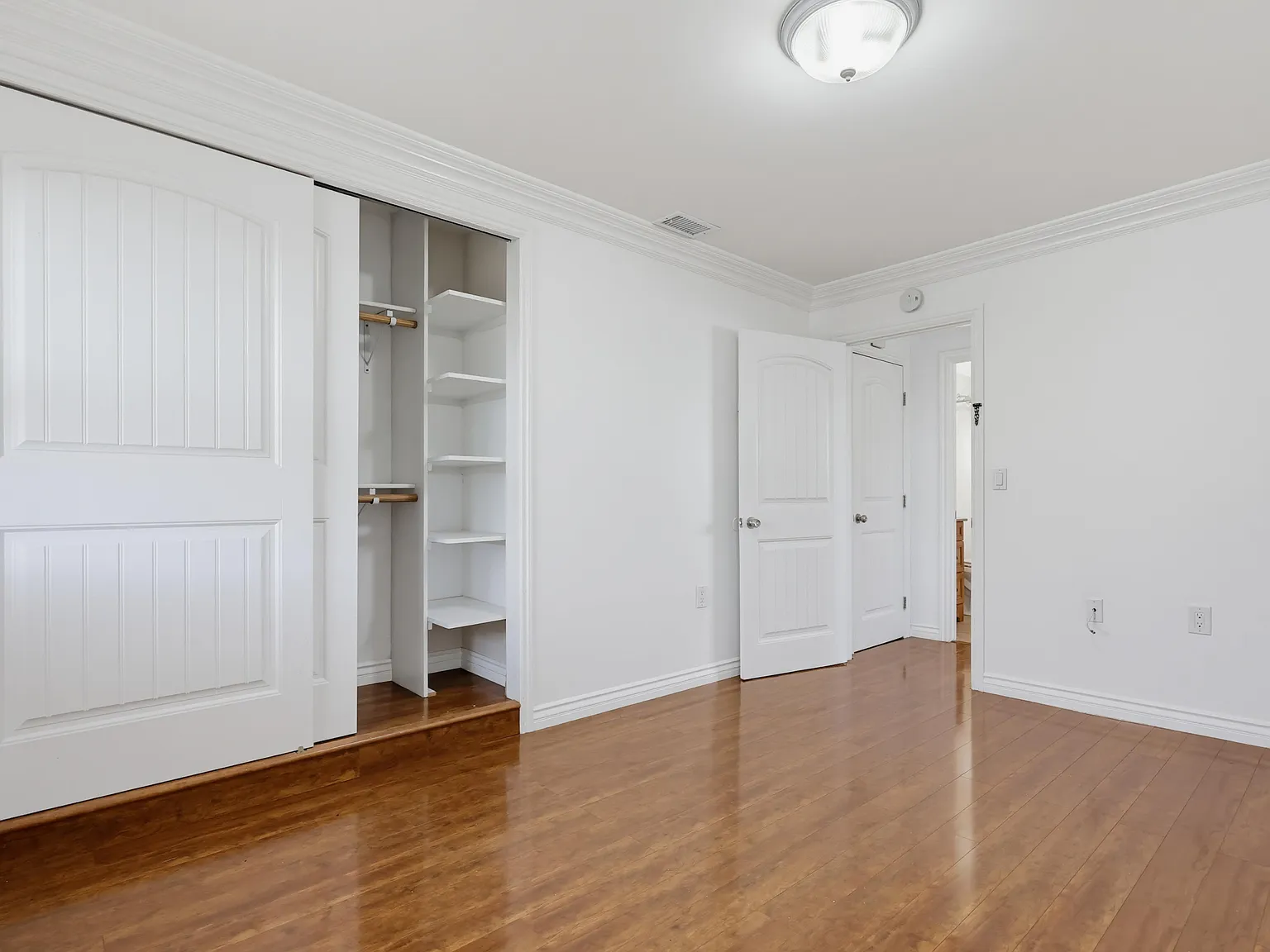 1 bed, 660 sqft, $3,050 — Photo 3
