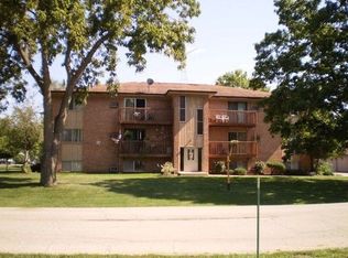323 E Harrison St APT 11, Belvidere, IL 61008