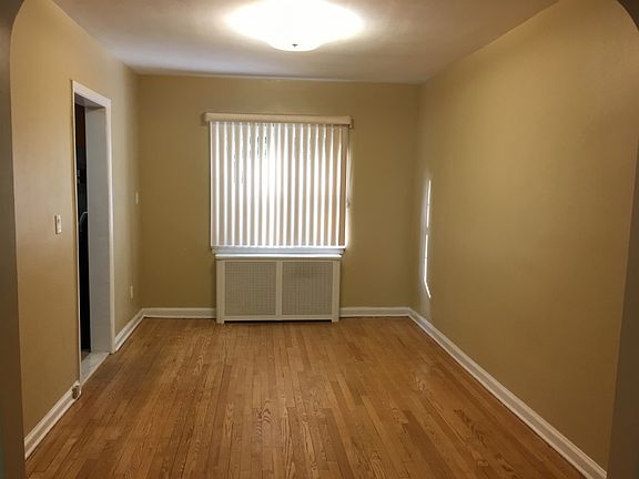 4th image of 25329 86th Ave