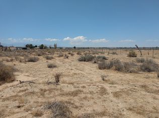 9233 Deep Creek Rd, Apple valley, CA 92308